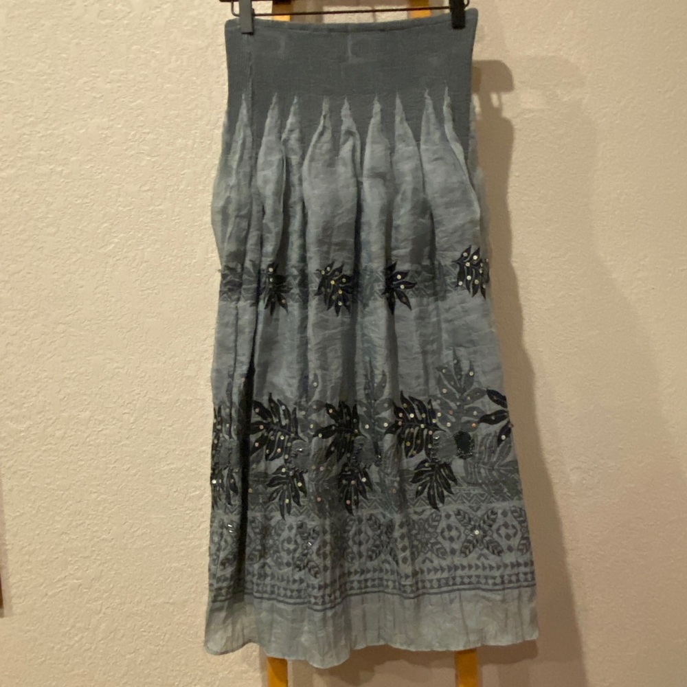 Strapless dress gray sequins